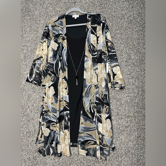 Tops - NWT Tunic with Sheer Overlay and Buit-In Necklace Size XL